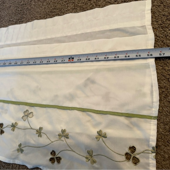 White and Green clover and heart embroidered 10 pc Curtain Set - Picture 5 of 6